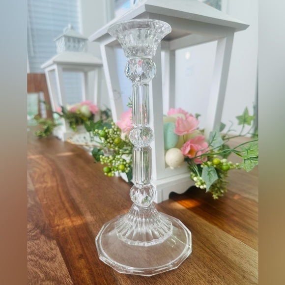 Crystal Candle Holder Elegant Dining
Dinner Party - Picture 1 of 3